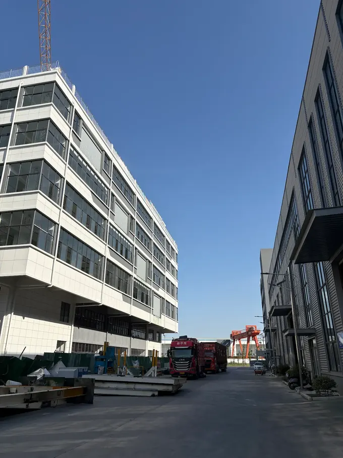 华跃无纺布生产基地